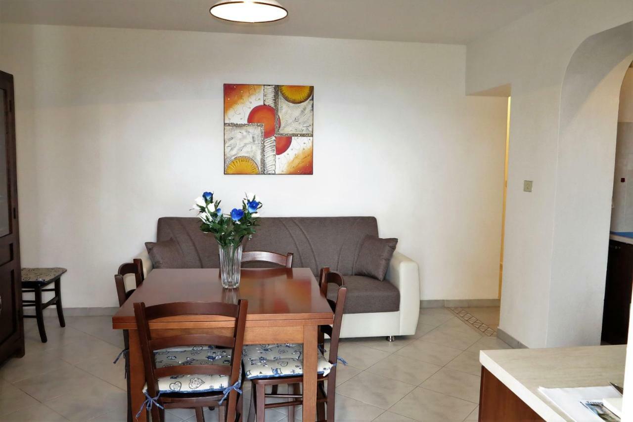 Yellowhouse Appartement Cala Gonone Buitenkant foto